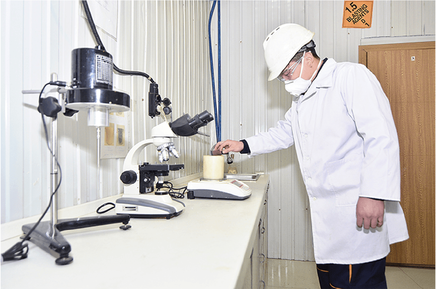 https://res.cloudinary.com/dg2qmka48/image/upload/v1744447117/autozar6/mainimages/2025/specialmining/special-iin-9_dpf82o.png